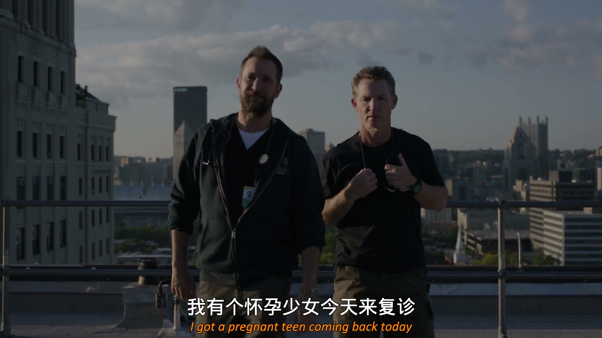 《The Pitt》第一集原片画面