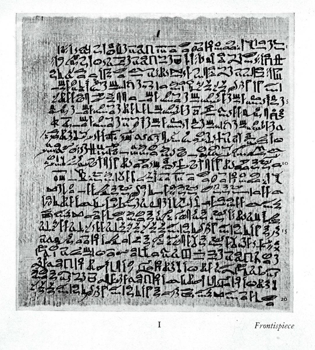 图2　C. P. Bryan于1930年出版的Ebers Papyrus（《埃伯斯纸草文稿》）整理本卷首图版。页下标作“Frontispiece”，画面保留了整页密集的古埃及僧侣体书写形态。